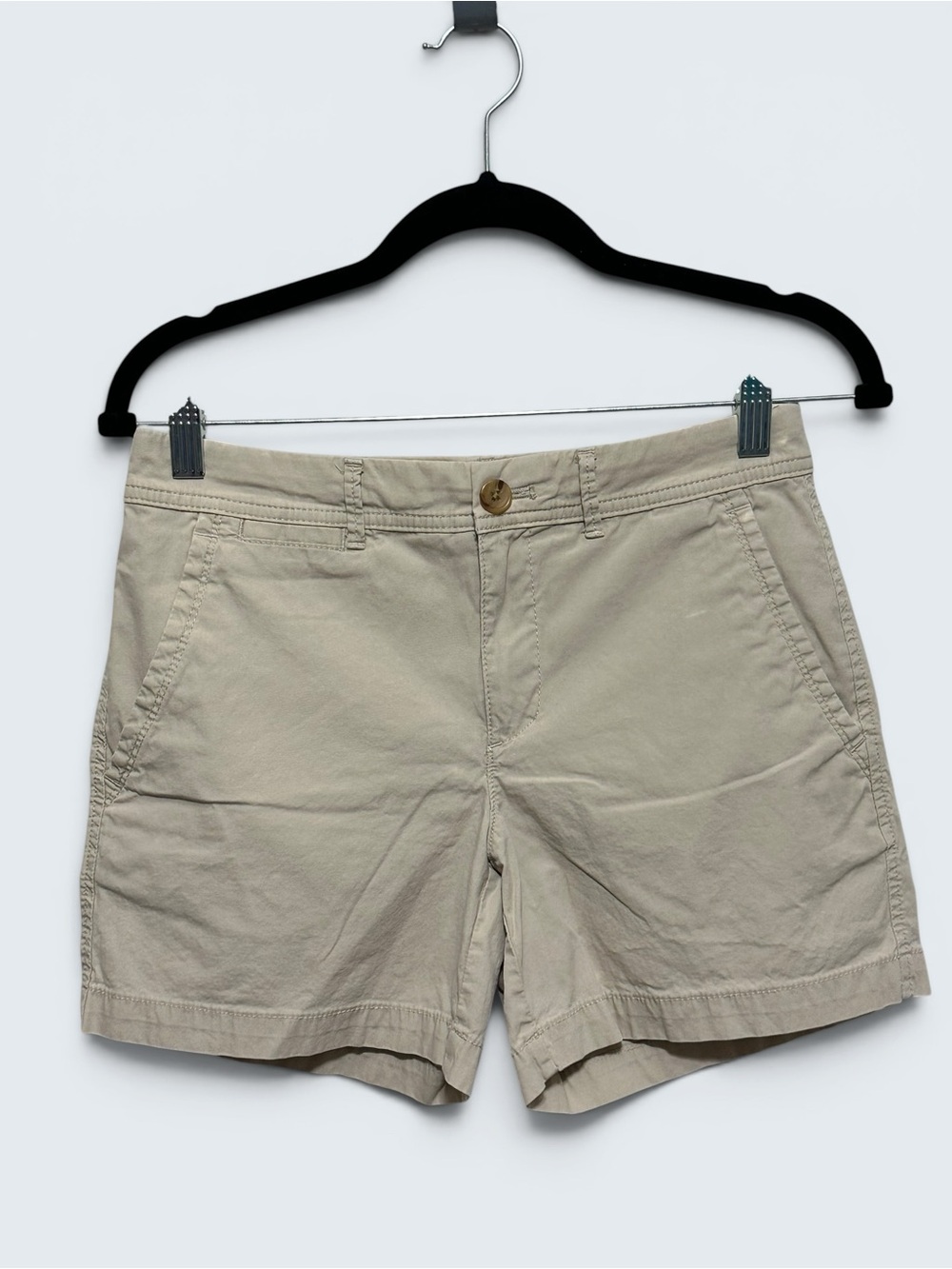 Banana Republic. Beige Shorts